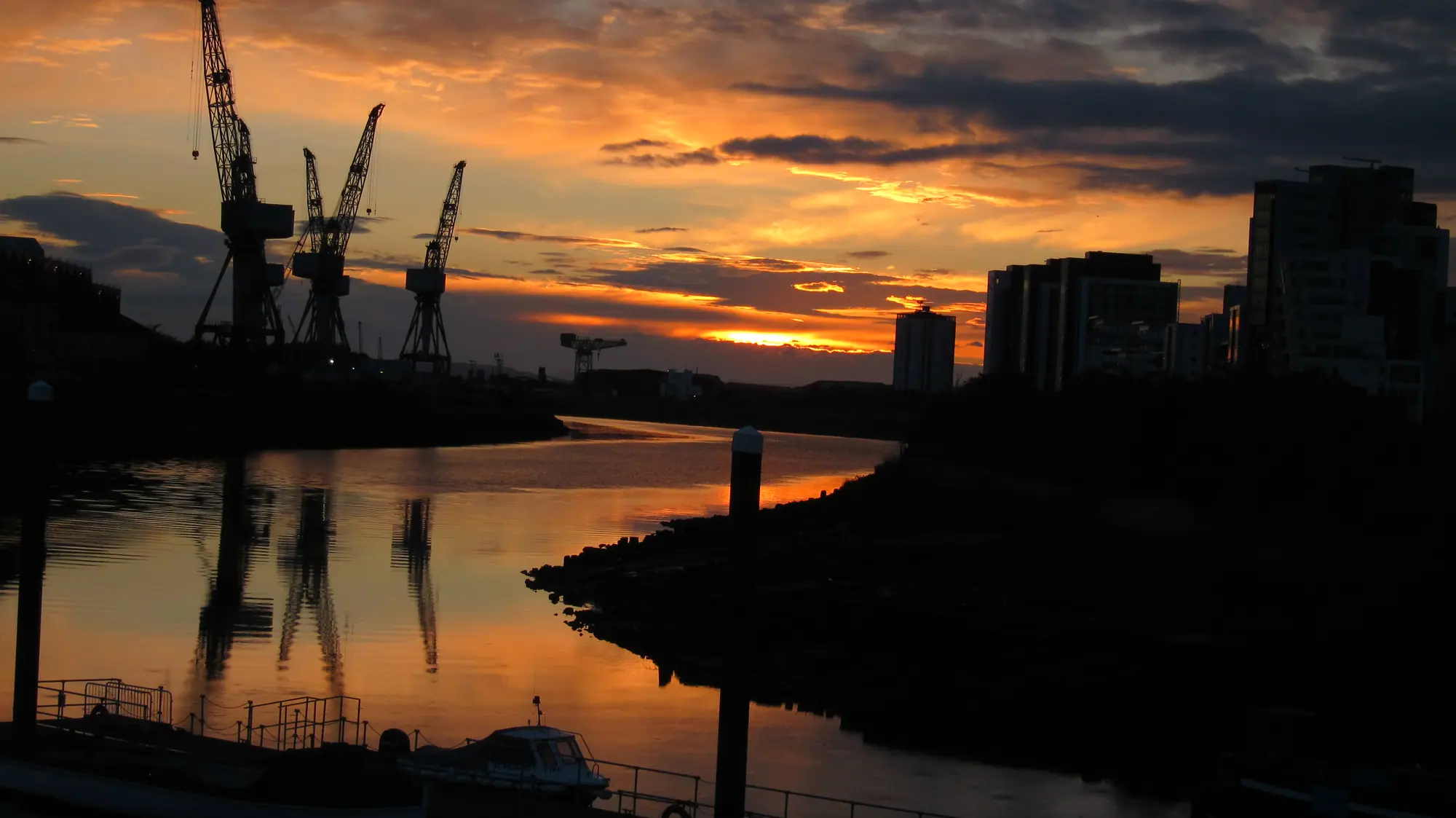 Sunset across the River Clyde seen from the Riverside Museum in Glasgow