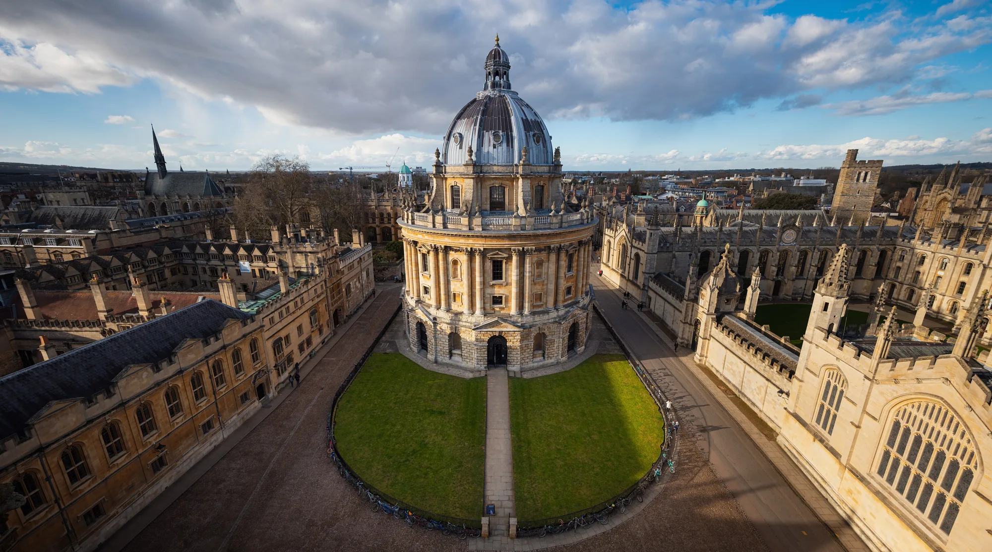 The Radcliffe Camera at the centre of Oxford's university quarter